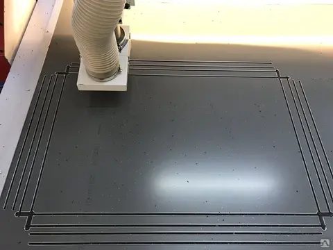 Фрезерование композитных панелей на станке с ЧПУ
